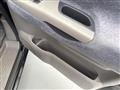 2000 Nissan Serena