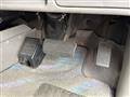 2000 Nissan Serena