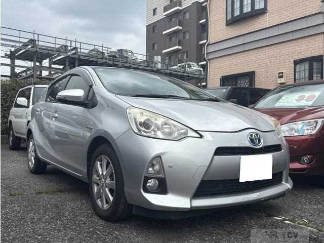 2013 Toyota AQUA