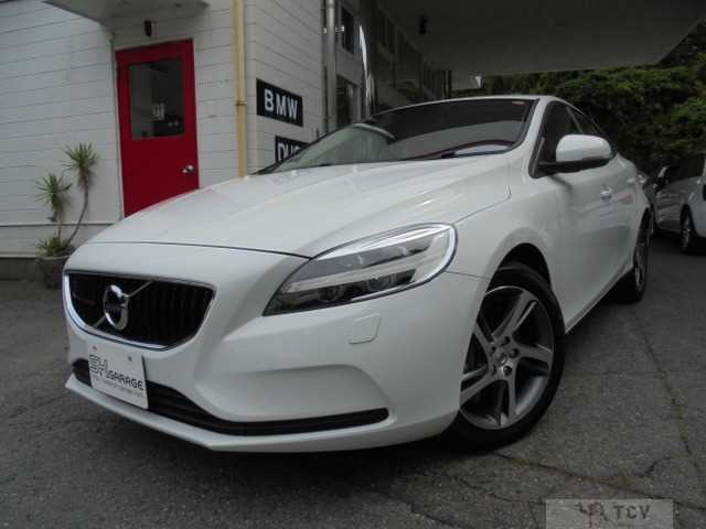 2016 Volvo V40