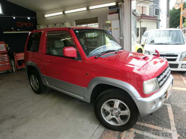 2006 Mitsubishi Pajero Mini