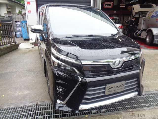 2018 Toyota Voxy