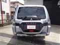 2016 Mitsubishi Pajero