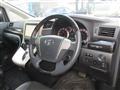 2014 Toyota Vellfire