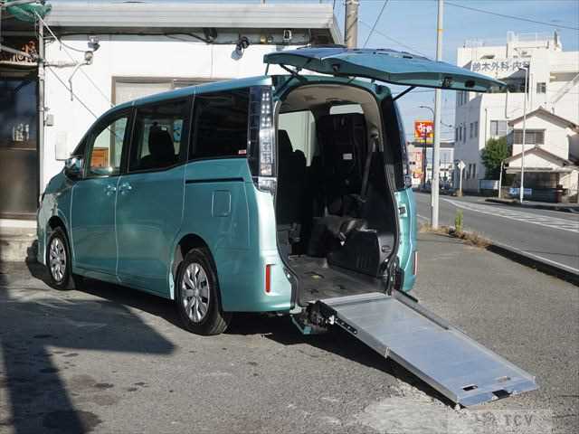 2014 Toyota Voxy