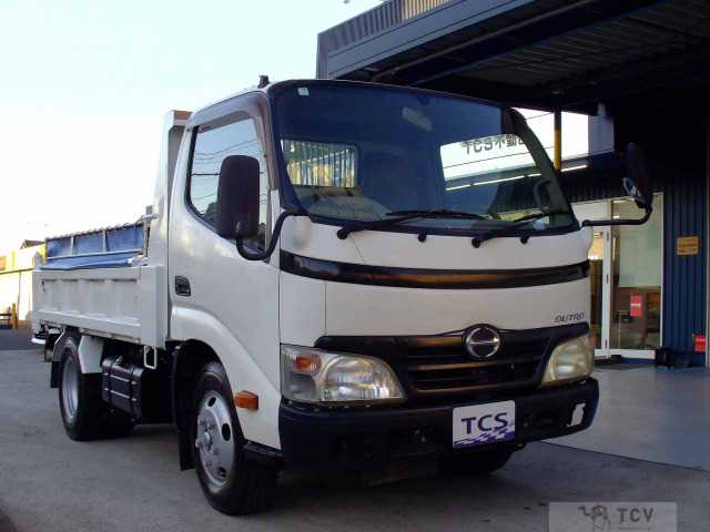 2011 Hino Dutro
