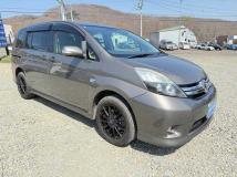 2013 Toyota Isis