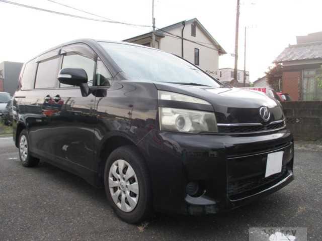 2010 Toyota Voxy