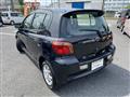 2001 Toyota Vitz