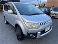 2009 Mitsubishi Delica D5