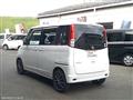 2011 Nissan ROOX