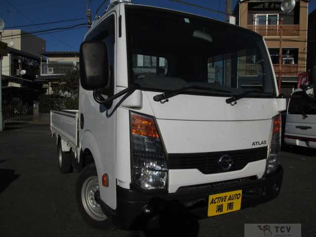 2011 Nissan Atlas