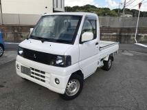 2003 Mitsubishi Minicab Truck