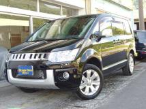 2015 Mitsubishi Delica D5