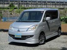 2011 Mitsubishi Delica