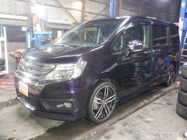 2013 Honda Step WGN