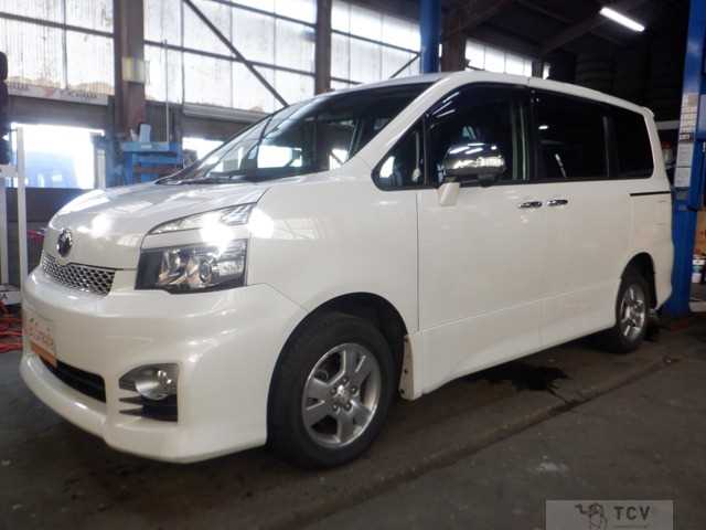 2011 Toyota Voxy