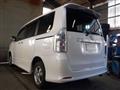 2011 Toyota Voxy