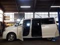 2011 Toyota Voxy