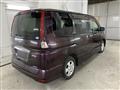 2009 Nissan Serena