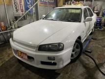 2000 Nissan Skyline