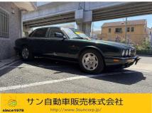 2000 Jaguar XJ Series