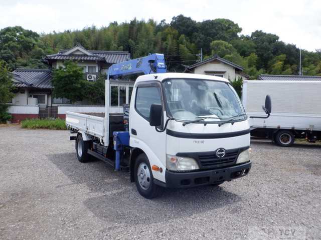 2010 Hino Dutro