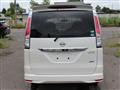 2013 Nissan Serena