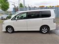 2009 Toyota Voxy