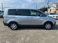2012 Mitsubishi Delica D5
