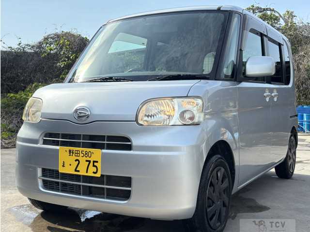 2011 Daihatsu Tanto