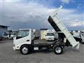 2013 Hino Dutro