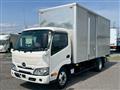 2022 Hino Dutro