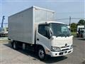 2022 Hino Dutro