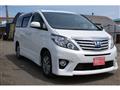 2013 Toyota Alphard Hybrid