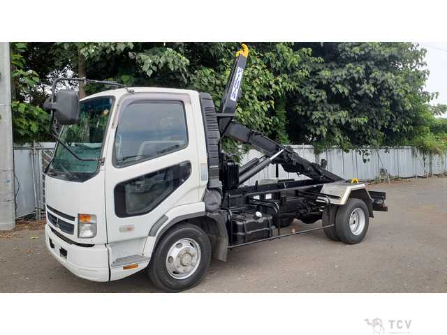 2008 Mitsubishi Fighter