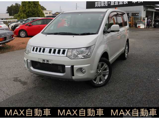 2014 Mitsubishi Delica D5