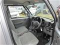2010 Nissan Clipper Van