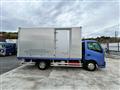 2022 Hino Dutro