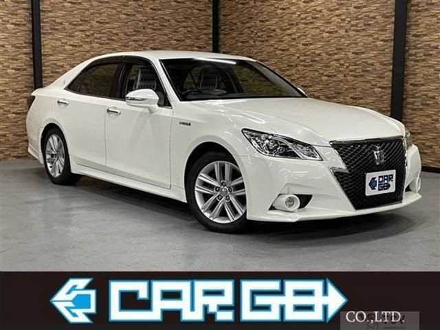2013 Toyota Crown Athlete Series