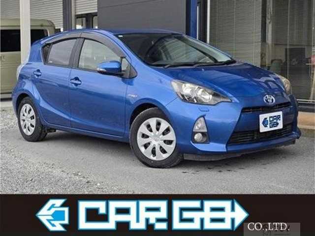 2013 Toyota AQUA