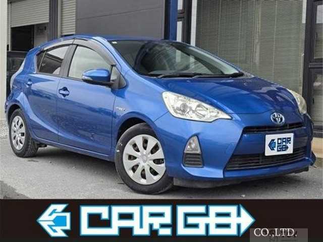 2013 Toyota AQUA