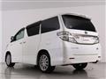 2013 Toyota Vellfire