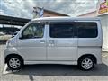 2012 Daihatsu Atrai Wagon