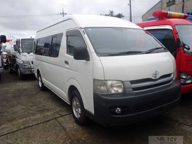 2010 Toyota Hiace Commuter