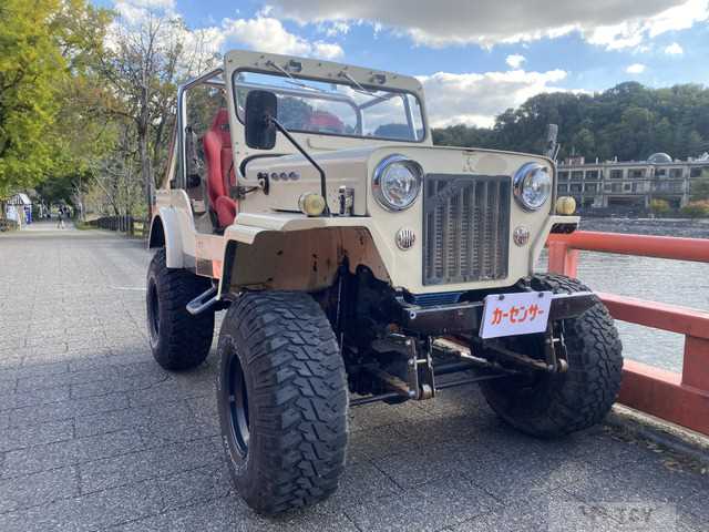 1990 Mitsubishi Jeep