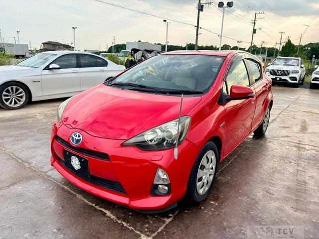 2012 Toyota AQUA