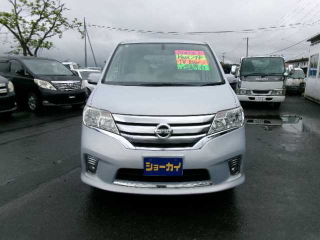 Nissan Serena 2013 photo 3