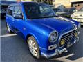 2004 Daihatsu Miragino
