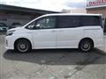 2017 Toyota Voxy